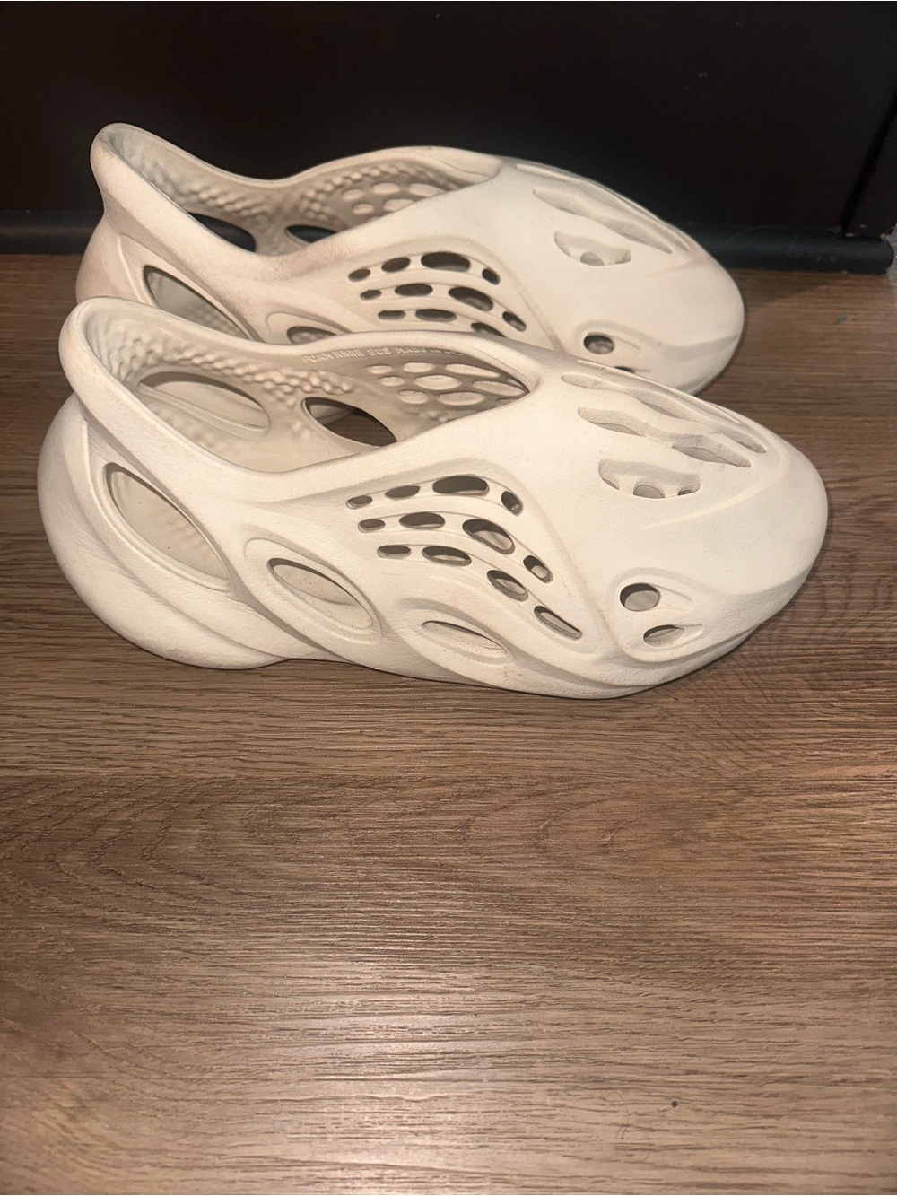 Men’s Foam Slip-On Comfort Clogs - Cream